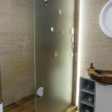 Koa - Inside Old Town Брашов